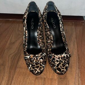 Leopard/cheetah high heels size: 7 open toe